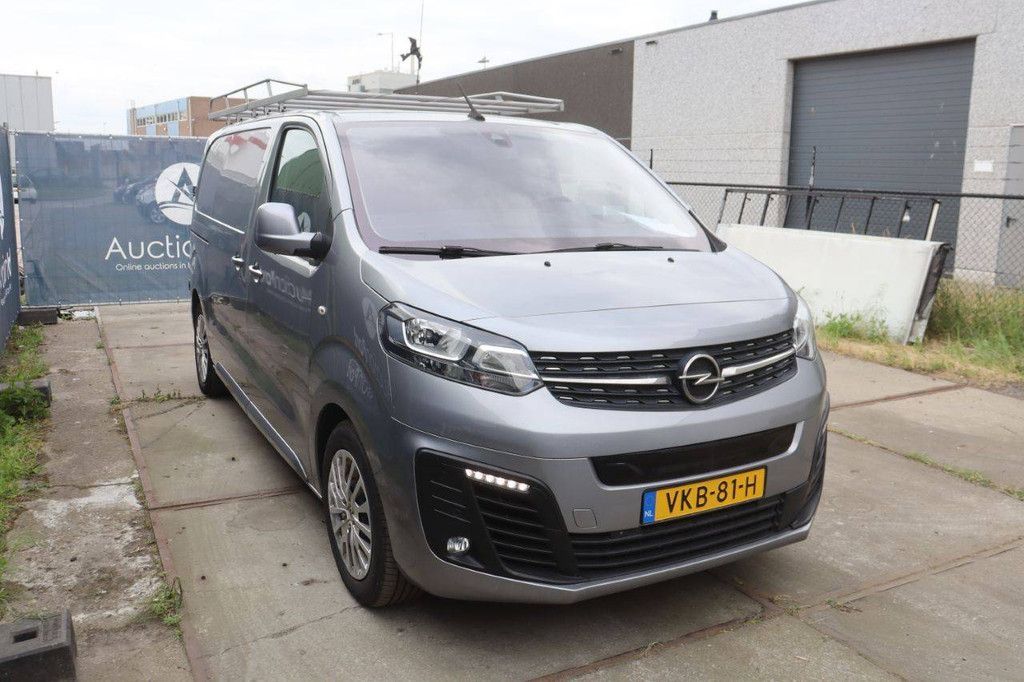 Opel VIIvaro Electric Van 136hp 2021