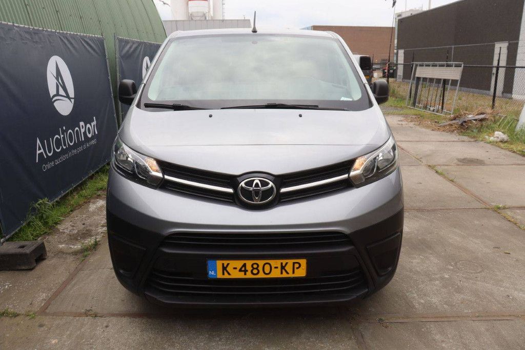 Toyota Proace Diesel 120 PS Transporter 2021