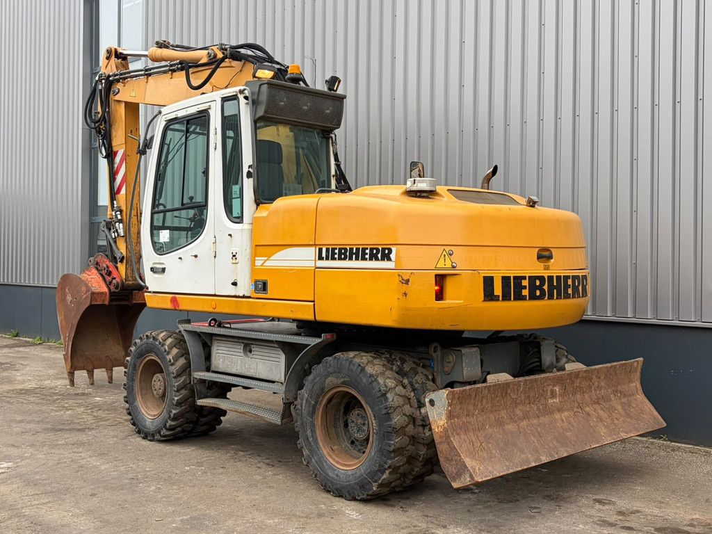 Liebherr A314