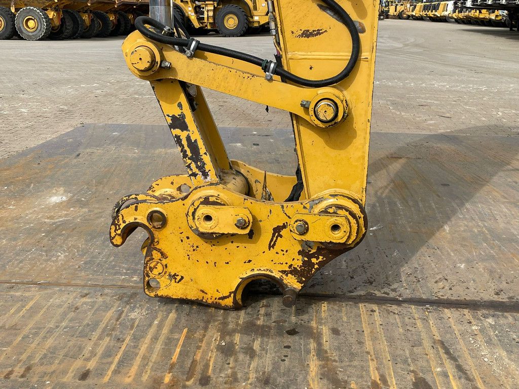Caterpillar 320E L