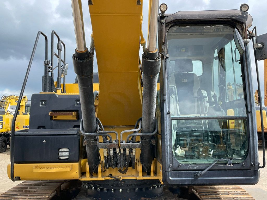 Caterpillar 320E L
