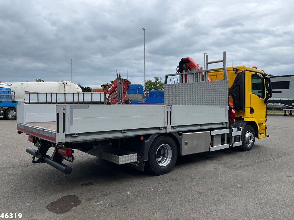 MAN TGL 12.220 Euro 6 Palfinger 7 Tonmeter laadkraan Just 124.191 km!