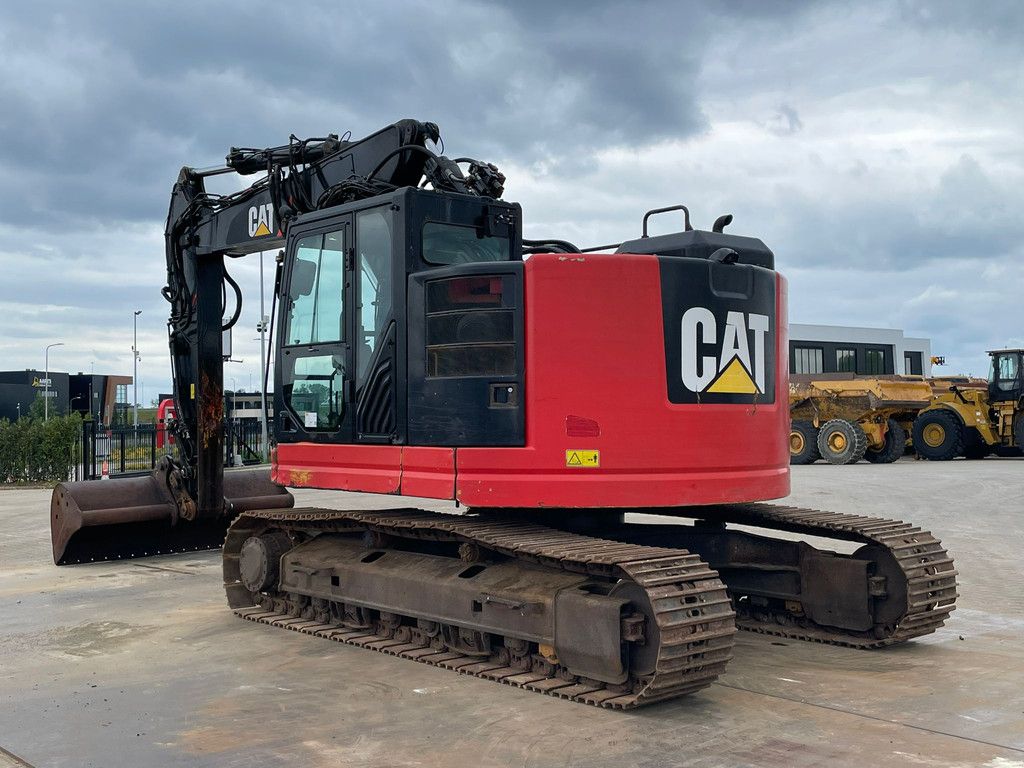 Caterpillar 325 F LCR