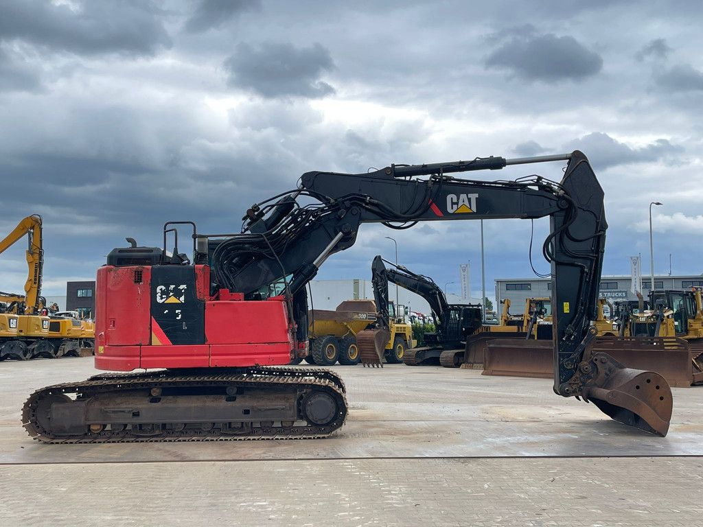 Caterpillar 325 F LCR