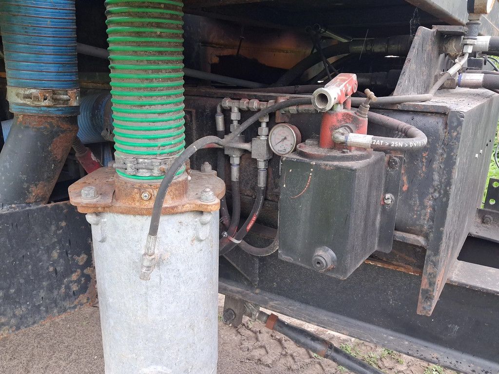 Zelfbouw Water mesttank 15000L gestuurd