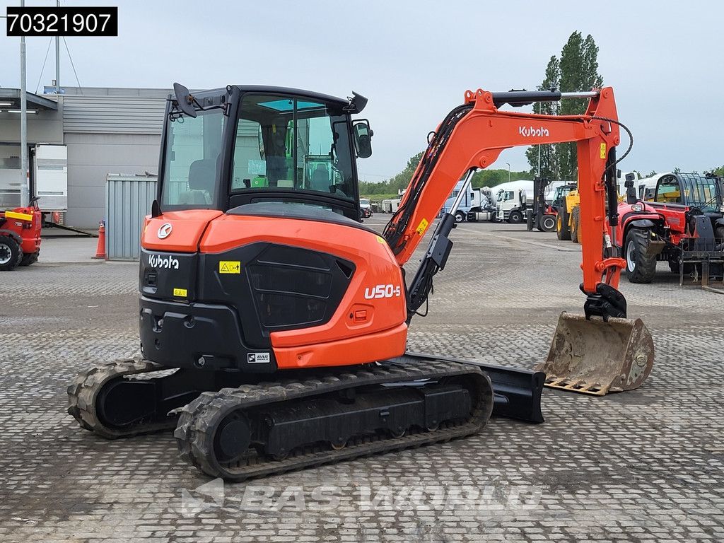 Kubota U50-5