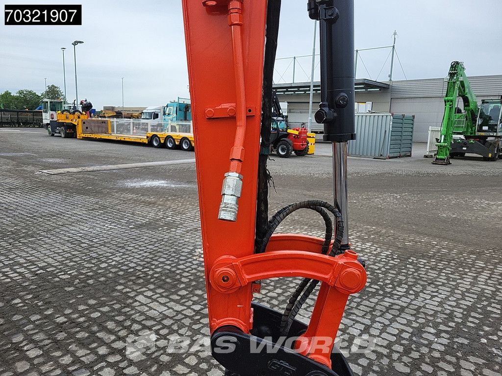 Kubota U50-5