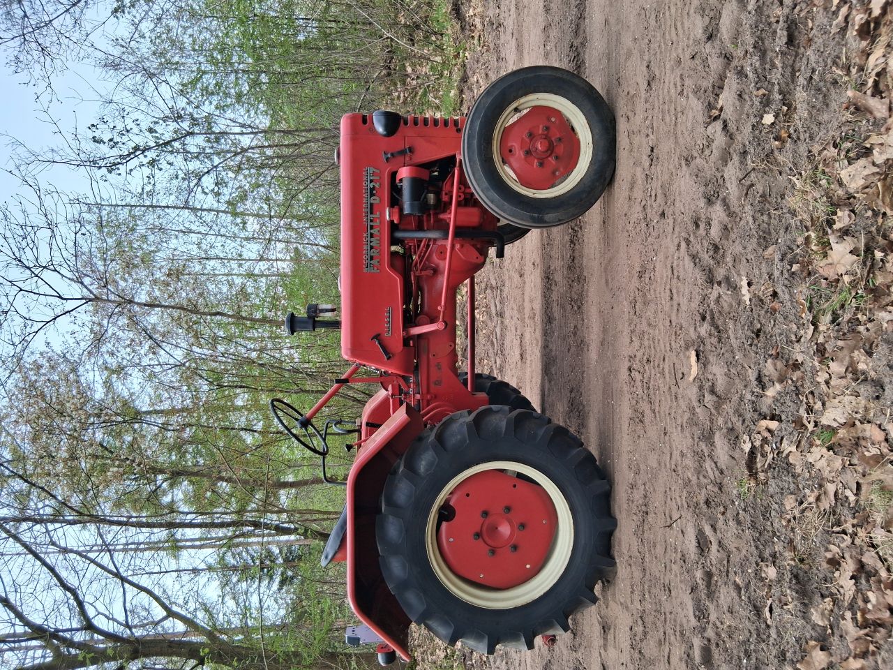 Mc Cormick International Farmall D217