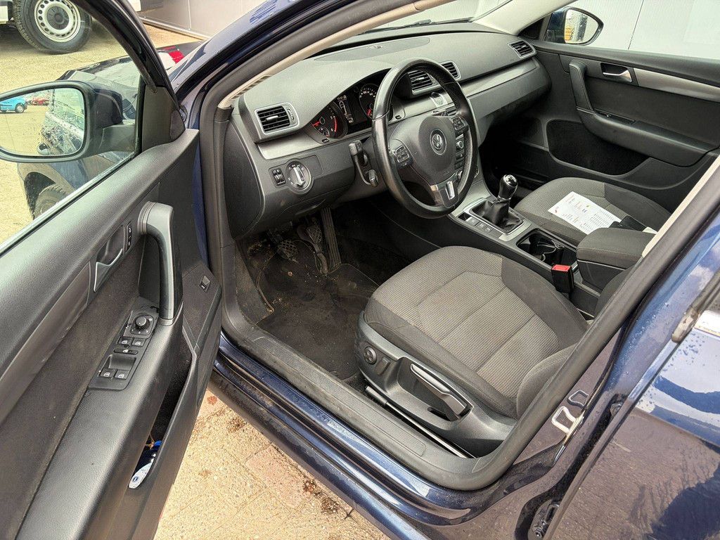 Pkw Volkswagen Passat Diesel 105 PS 2012 (Margin)