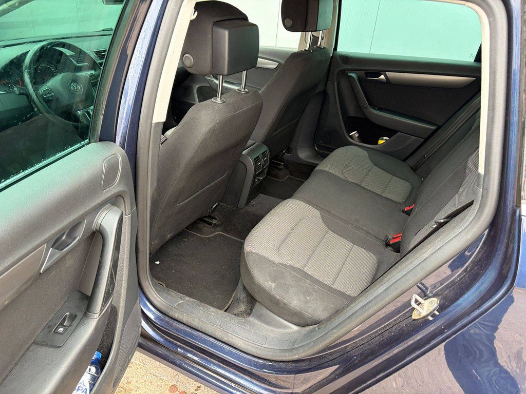 Pkw Volkswagen Passat Diesel 105 PS 2012 (Margin)
