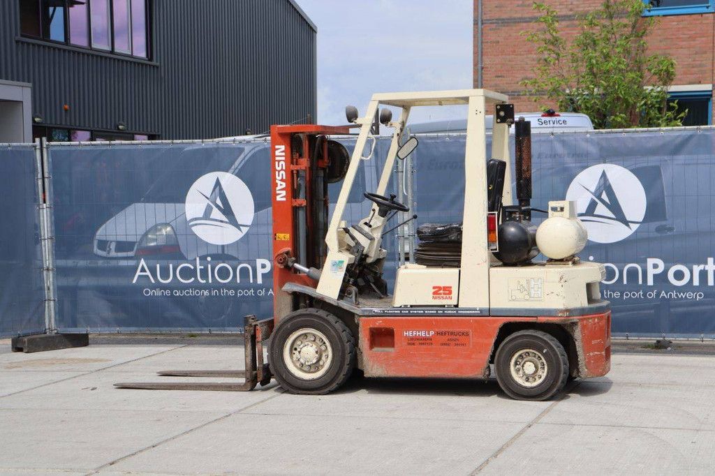 Forklift Nissan PH02A25U LPG 2500kg 4.3m