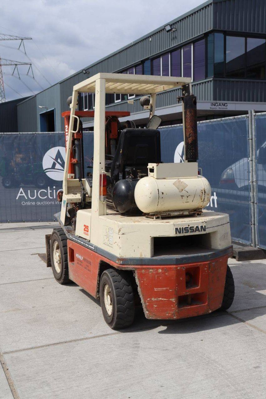 Forklift Nissan PH02A25U LPG 2500kg 4.3m