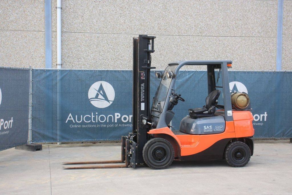 Heftruck Toyota 42-7FGF25 LPG 2500kg 4.0m 2007
