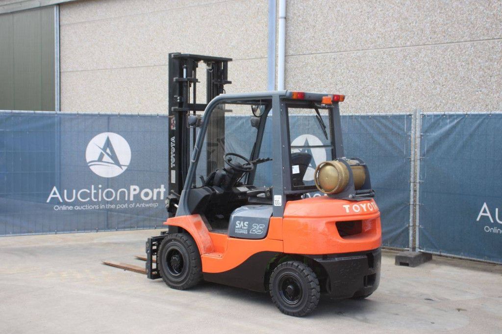 Heftruck Toyota 42-7FGF25 LPG 2500kg 4.0m 2007