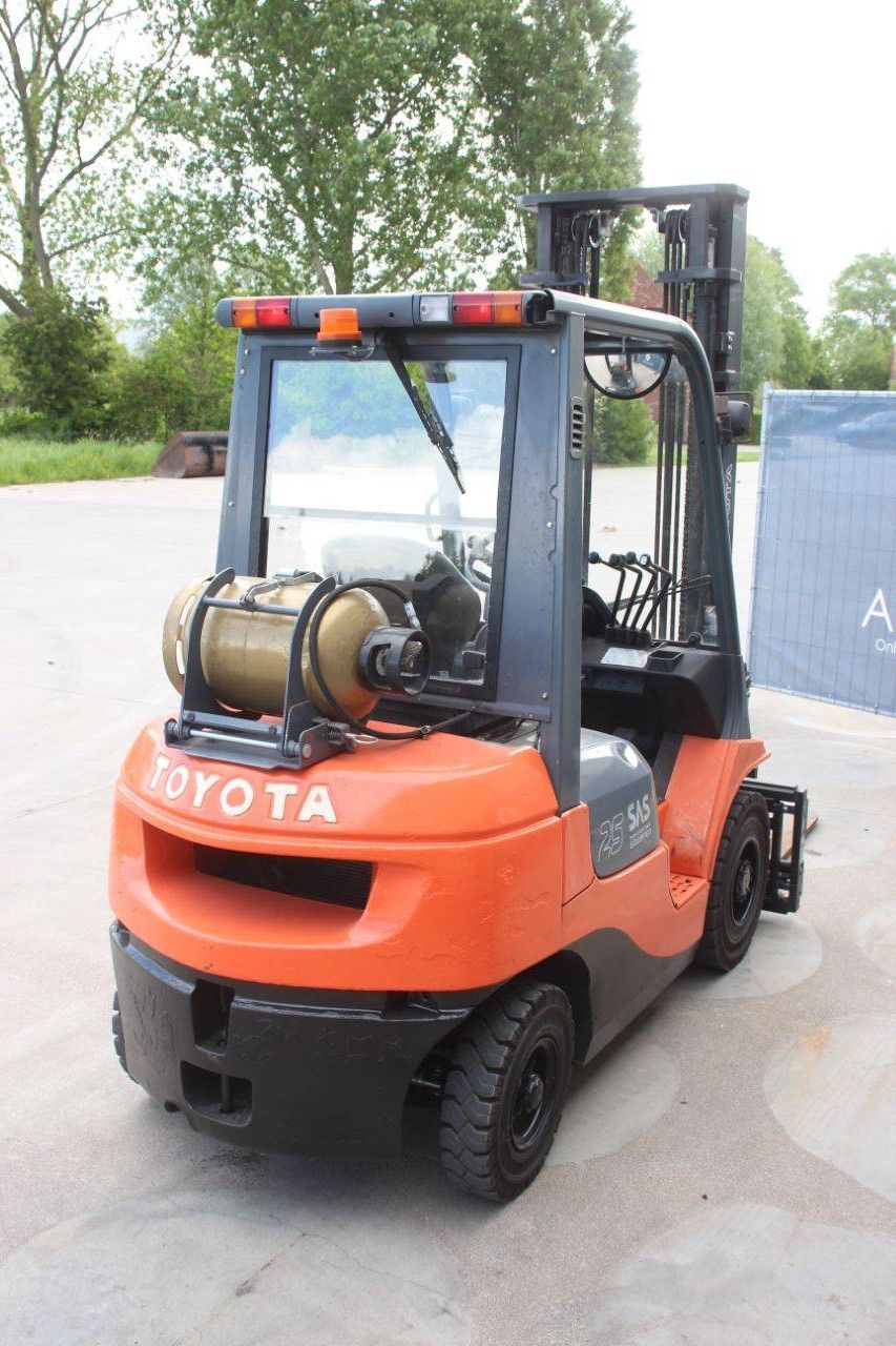 Heftruck Toyota 42-7FGF25 LPG 2500kg 4.0m 2007