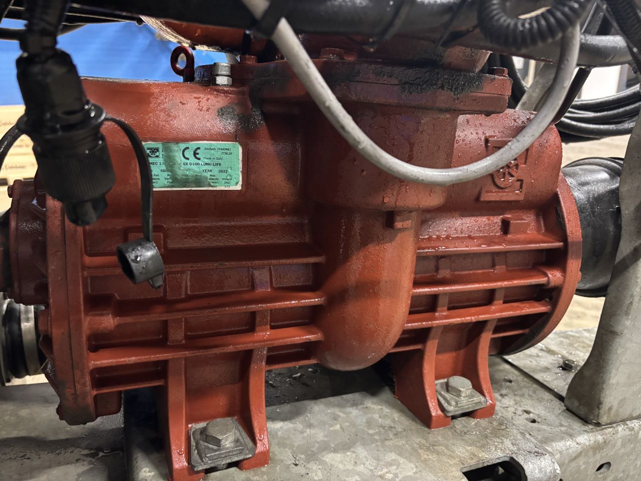 Schouten mesttank 13 m3 met liftas