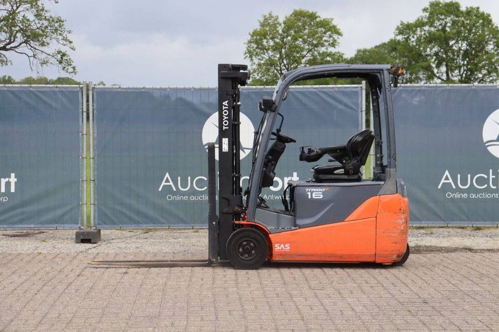 Toyota 8FBET16 Electric Forklift 1600kg 4.5m 2014