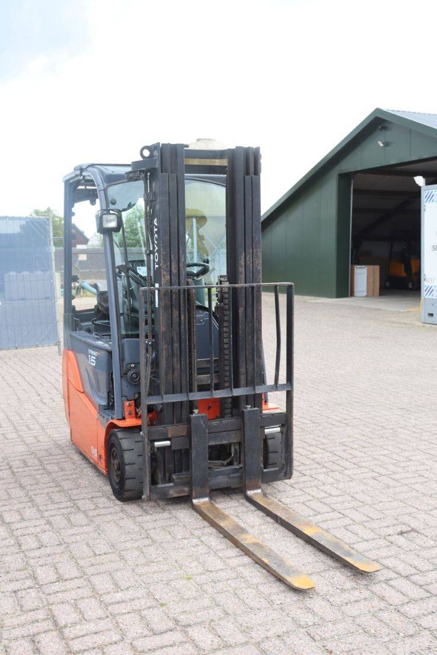 Toyota 8FBET16 Electric Forklift 1600kg 4.5m 2014