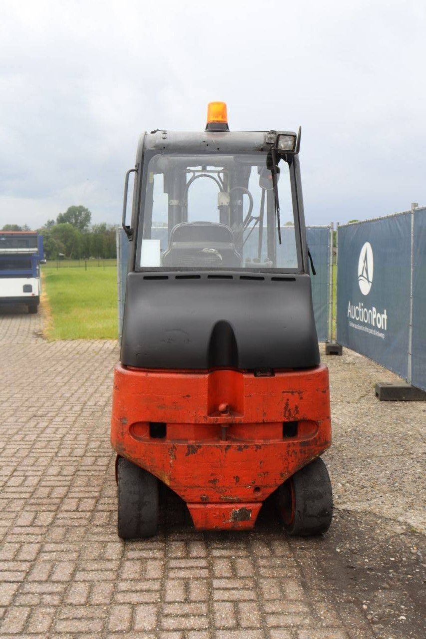 Heftruck Fenwick-Linde E30-03/600 Elektrisch 3000kg 4.4m 2011