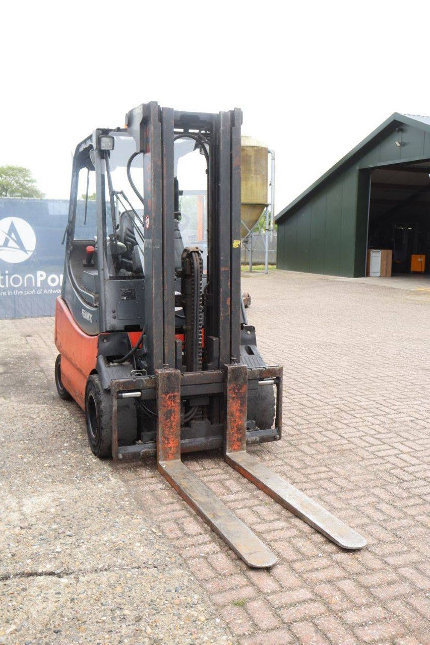 Heftruck Fenwick-Linde E30-03/600 Elektrisch 3000kg 4.4m 2011