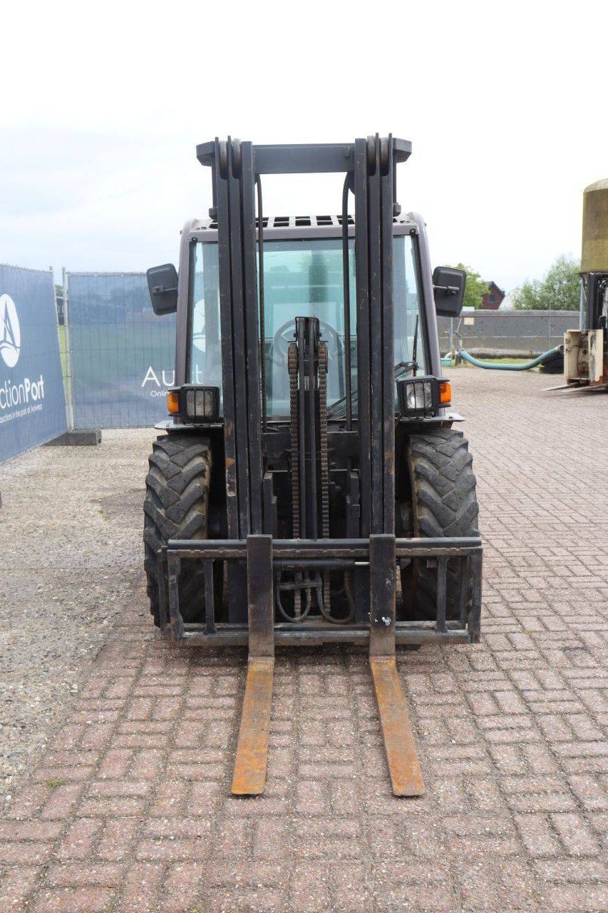 Rough-Terrain Forklift Manitou MH25-4 Diesel 2500kg 4.3m 2005