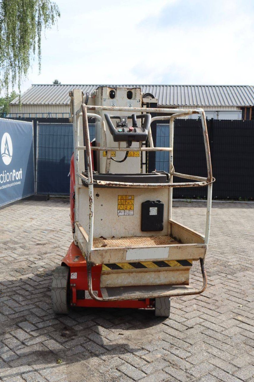 JLG Toucan 8E Electric Mast Lift 8.2m 2014