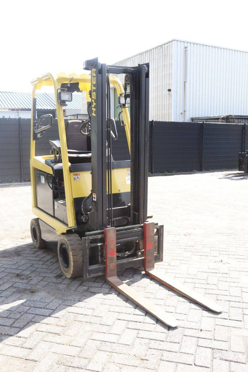 Hyster E1.50XM Elektrogabelstapler 1500 kg 3,33 m 2005