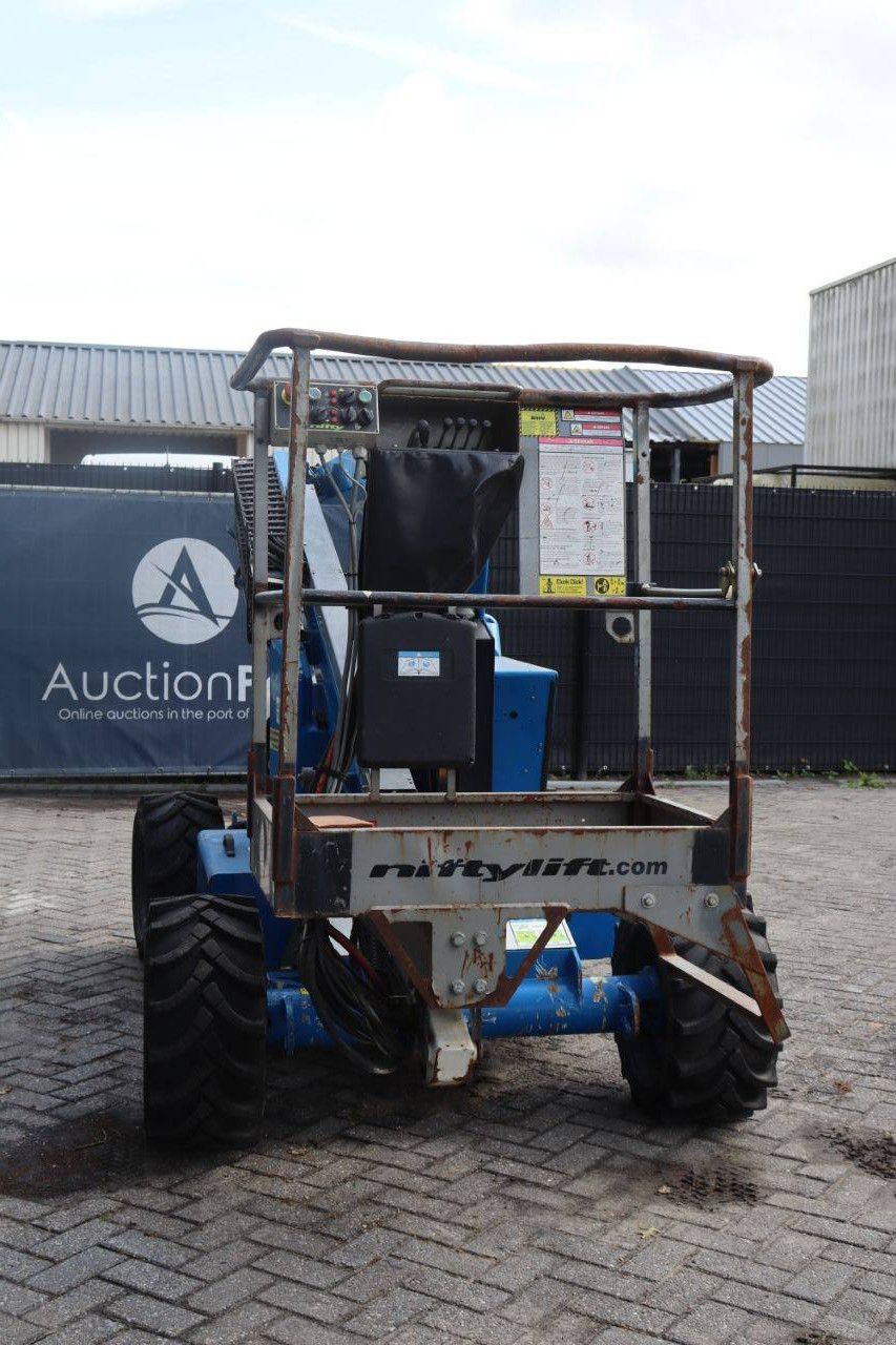 Articulating boom lift Nifty HR12D 4WD 12.2m 2019