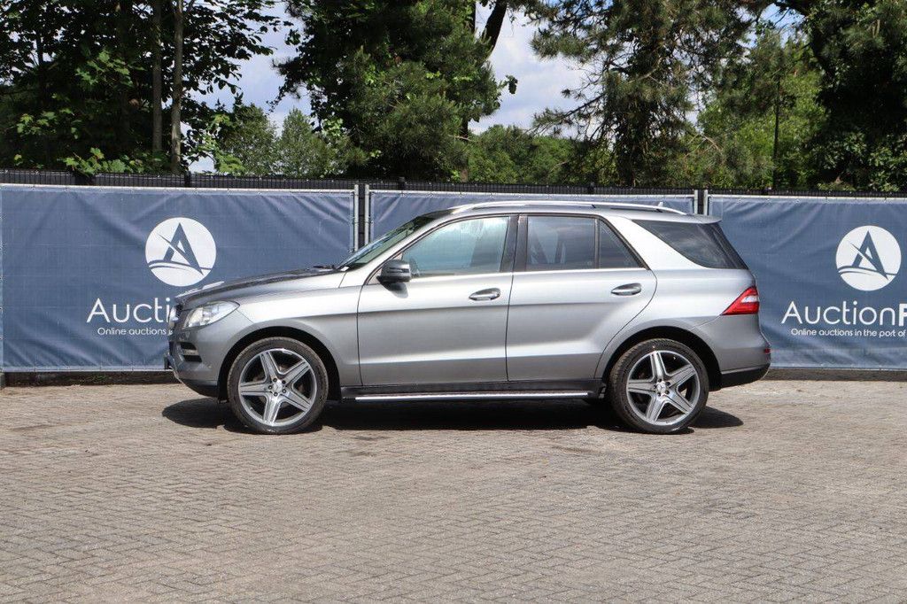 SUV Mercedes-Benz ML 250 BLUETEC 4MATIC Diesel 204pk 2012