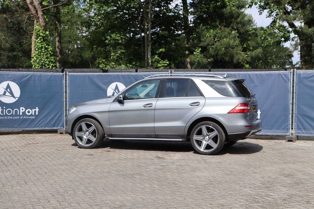 SUV Mercedes-Benz ML 250 BLUETEC 4MATIC Diesel 204pk 2012