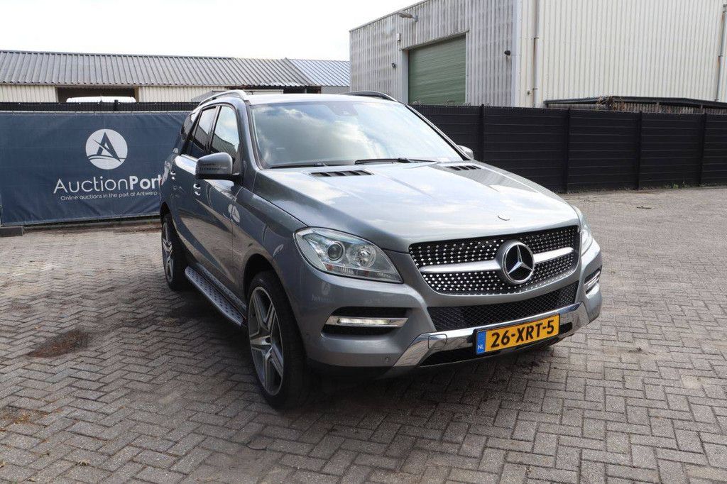 SUV Mercedes-Benz ML 250 BLUETEC 4MATIC Diesel 204pk 2012