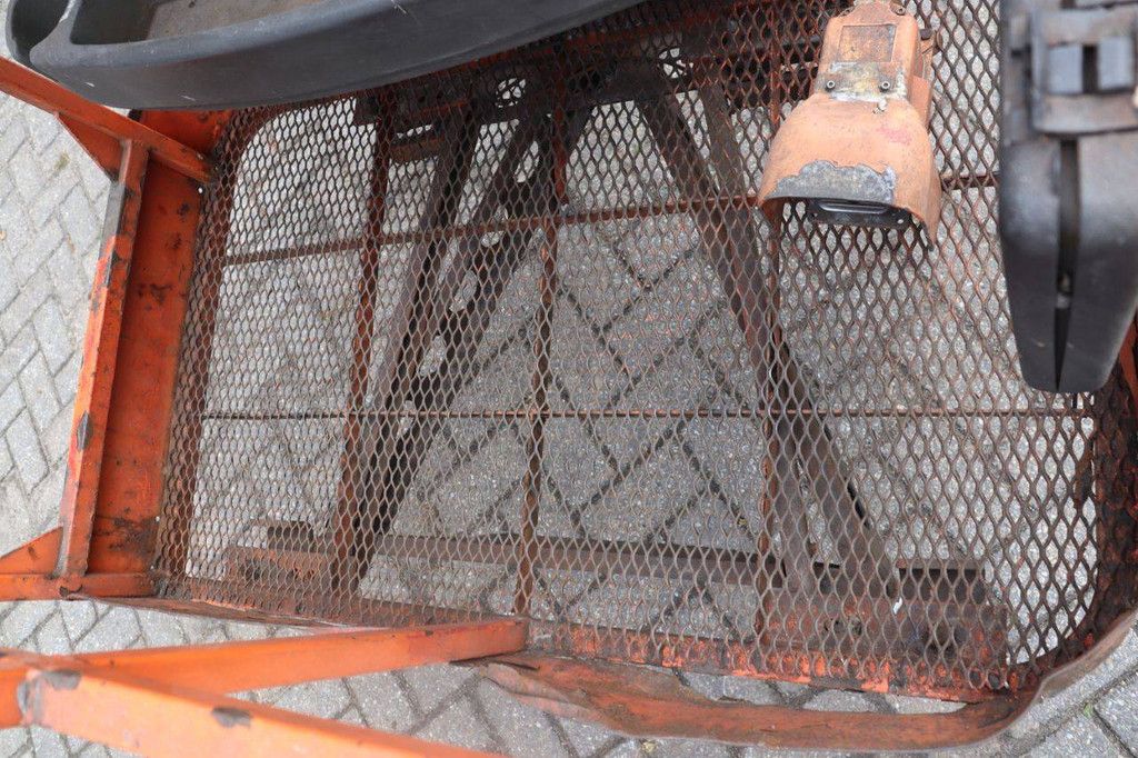 JLG F300A.JP Electric Articulated Boom Lift 11m 2014