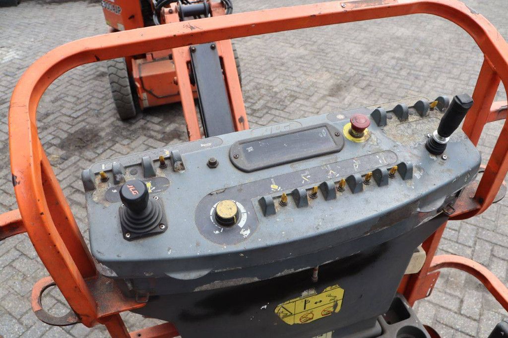JLG F300A.JP Electric Articulated Boom Lift 11m 2014