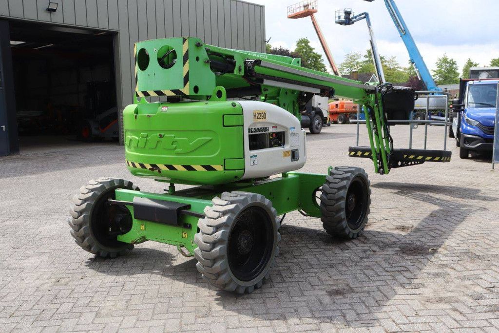Articulating boom lift Nifty HR15 Diesel 15.7m 2014
