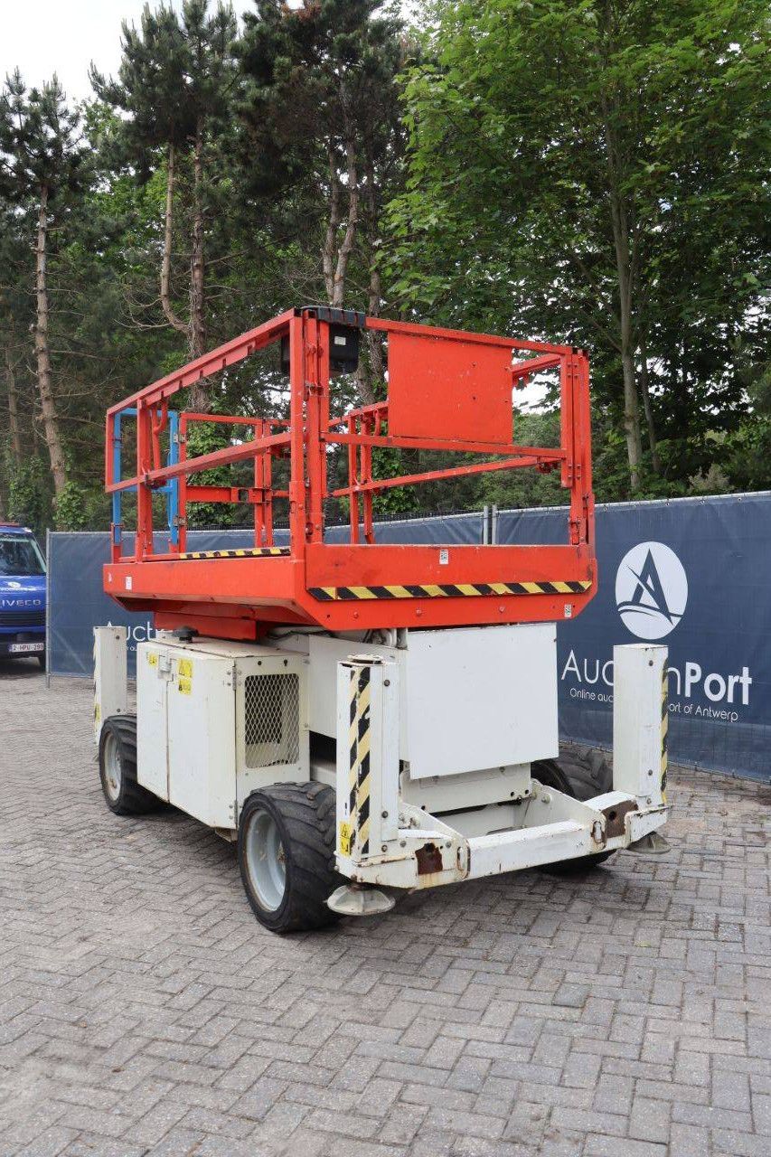 Scissor lift Genie GS2669 RT Diesel 10m 2014