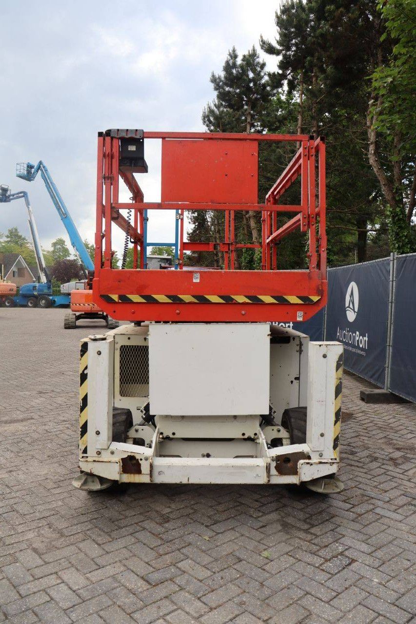 Scissor lift Genie GS2669 RT Diesel 10m 2014