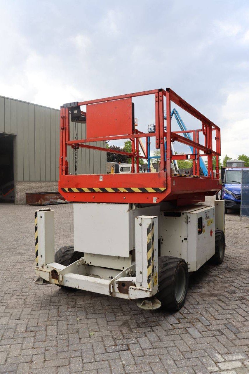 Scissor lift Genie GS2669 RT Diesel 10m 2014