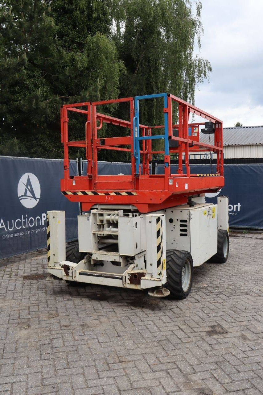 Scissor lift Genie GS2669 RT Diesel 10m 2014