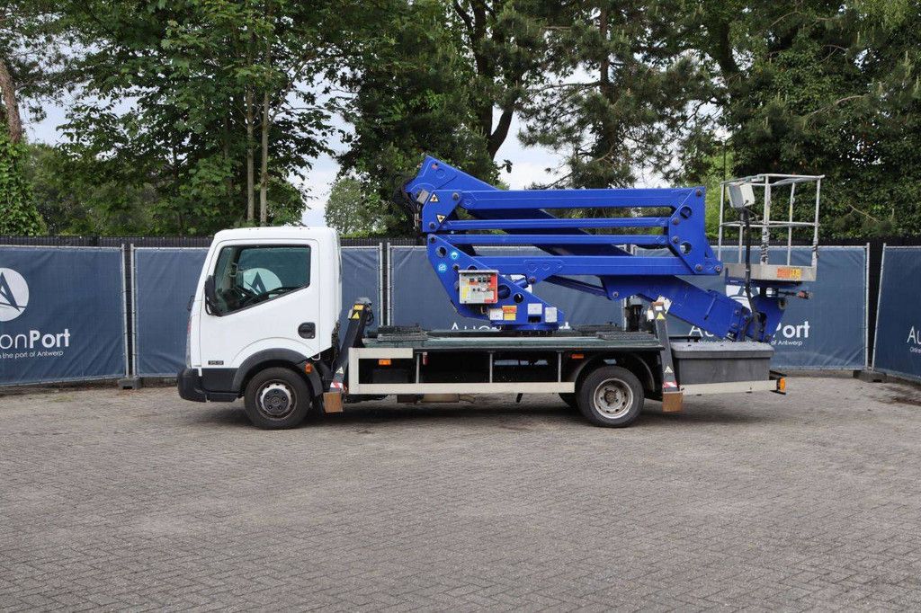 Kranwagen Nissan Cabstar 35.13 Diesel 131 PS 2008
