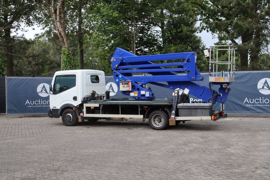 Kranwagen Nissan Cabstar 35.13 Diesel 131 PS 2008