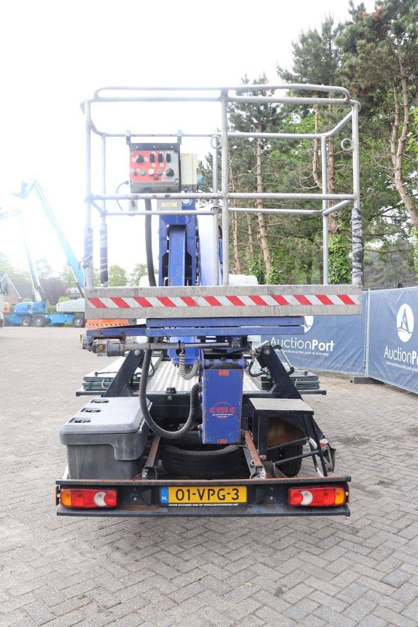 Kranwagen Nissan Cabstar 35.13 Diesel 131 PS 2008