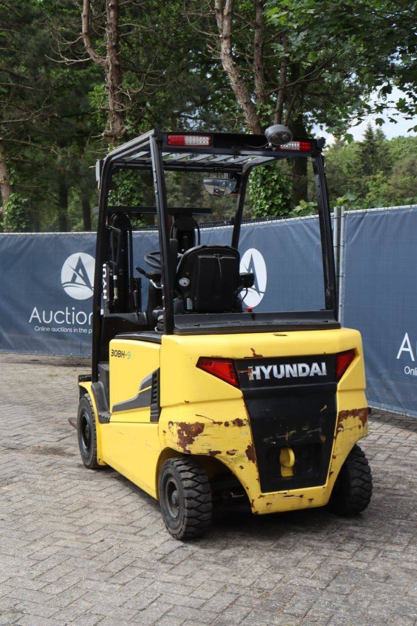 Hyundai 30BH-9 Elektrogabelstapler 3000 kg 4,05 m 2016