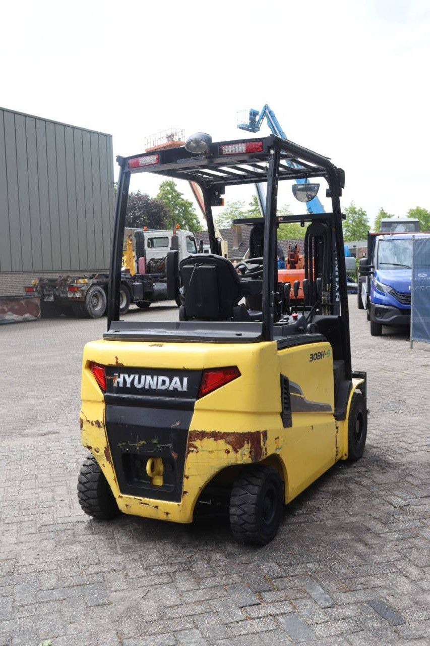 Hyundai 30BH-9 Elektrogabelstapler 3000 kg 4,05 m 2016