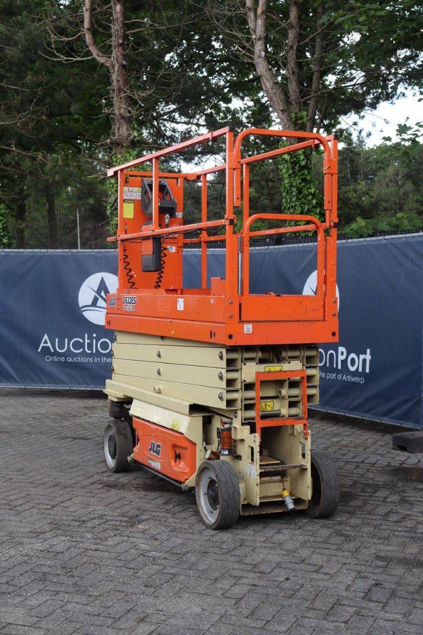 Scissor lift JLG 2632ES Electric 9.8m 2017