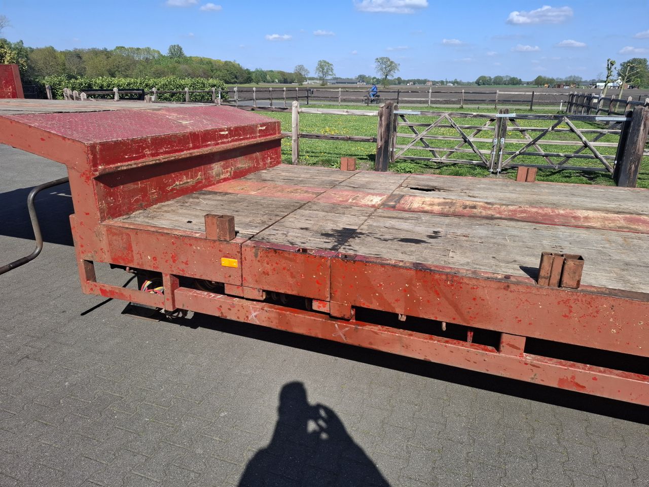 Broshuis semi dieplader