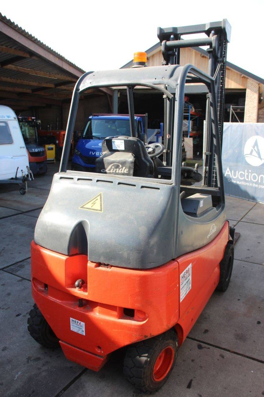Linde E30-336/660 Electric Forklift 4.5m 2009
