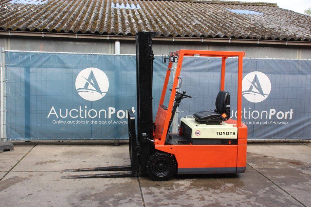 Toyota 2FBE13 Electric Forklift 1250kg 3.5m 1985