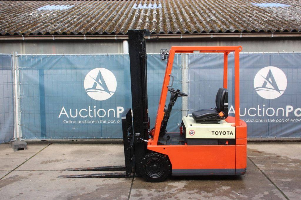 Toyota 2FBE13 Electric Forklift 1250kg 3.5m 1985