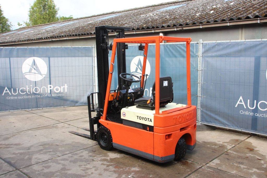 Toyota 2FBE13 Electric Forklift 1250kg 3.5m 1985