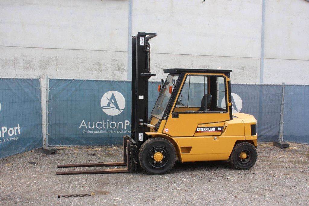 Caterpillar DP40 Diesel-Gabelstapler 4000 kg 4,5 m 1994
